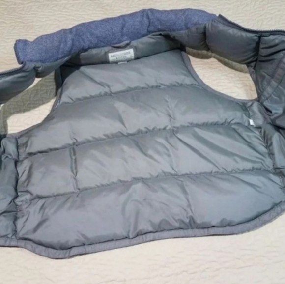 Abercrombie puffer Vest Sz M - Picture 5 of 5